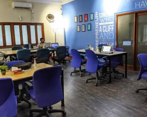 Shared office space Coworking Spaces in Gulshan-e-Iqbal karachi